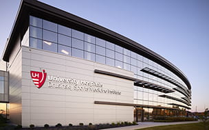 Support for UH Drusinsky Sports Medicine Institute Propels Athletics, from Peewee to Pro